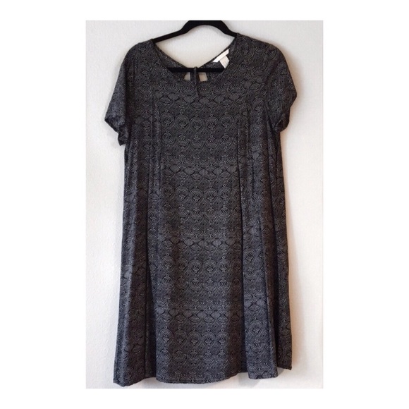 H&M Dresses & Skirts - LIKE NEW | H&M Black and White A-Line Dress H&M Dresses & Skirts - LIKE NEW | H&M Black and White A-Line Dress